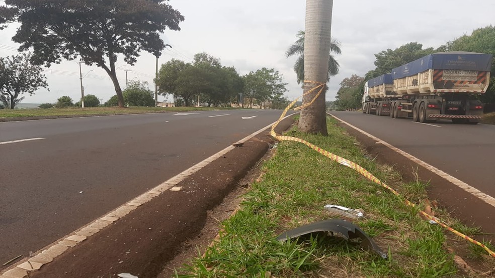 Pela manhã, o trecho da SP-270 já estava liberado; velocidade permitida no local é de 60 km/h — Foto: Adolfo Lima/TV TEM