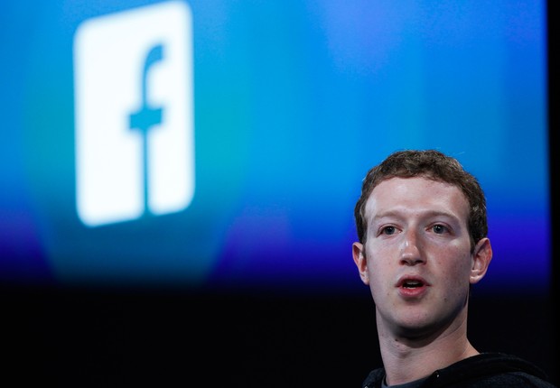 O fundador do Facebook e CEO da empresa, Mark Zuckerberg, durante apresentação (Foto: Robert Galbrait/Reuters)