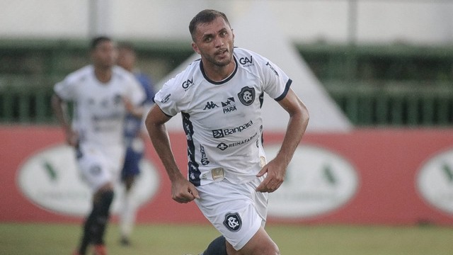 Edson Cariús marcou seu primeiro gol pelo Remo