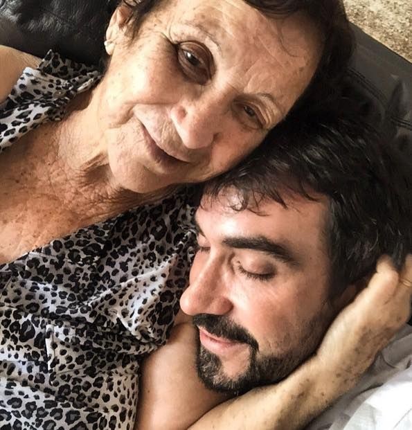 Padre Fábio de Melo atualiza fãs sobre boletim de saúde da mãe (Foto: Reprodução/Instagram)