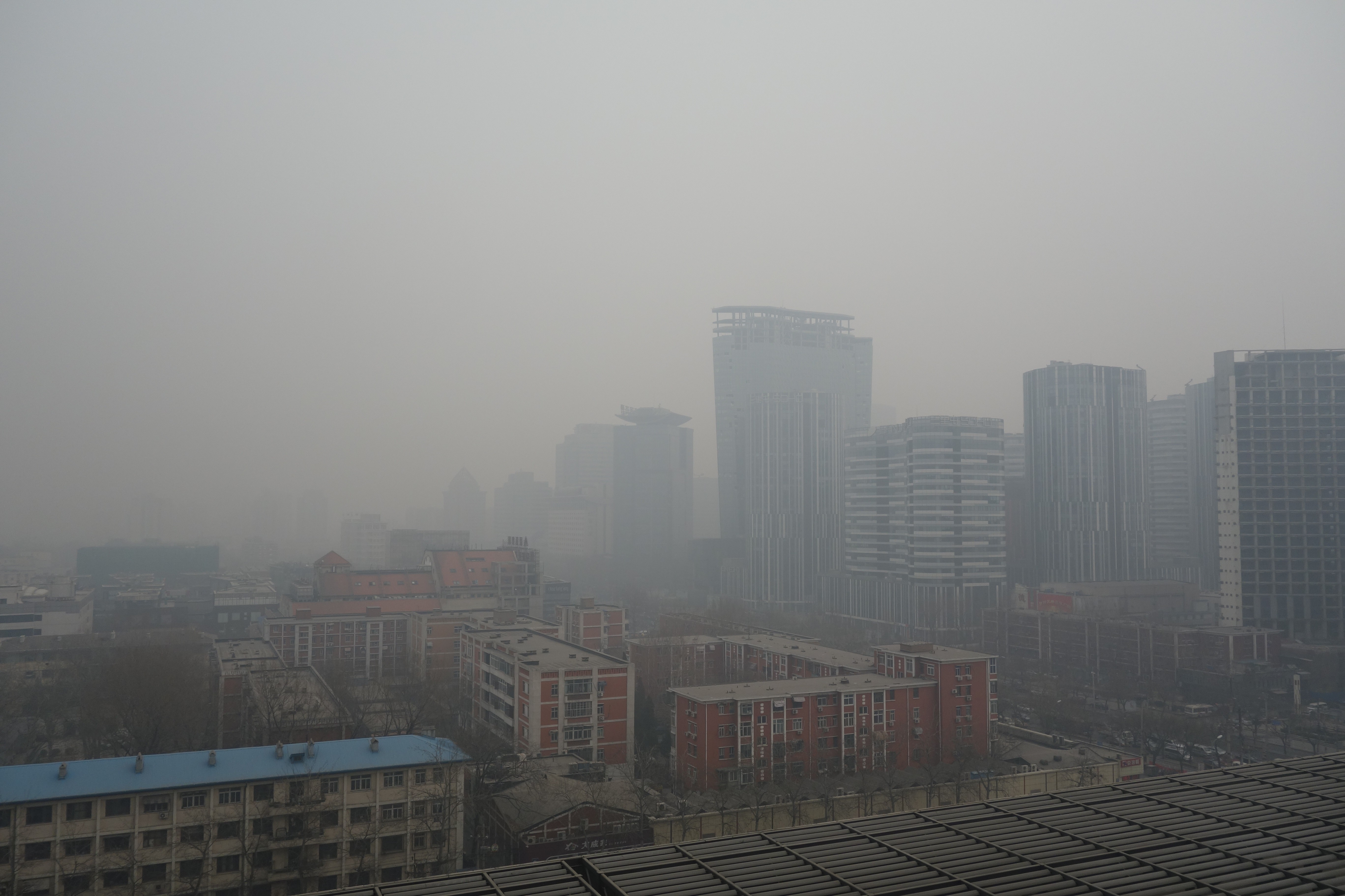 Camada de poluição cobre a cidade chinesa de Pequim (Foto: Wikimedia Commons)