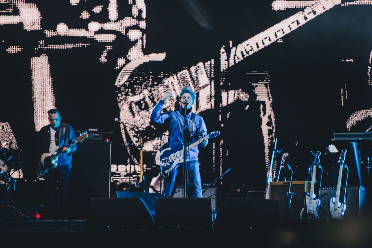 Jack White and the Pixies presentan la Noche de los Veteranos Indies para 14.000 fanáticos en el Popload Festival, en SP|  Canción