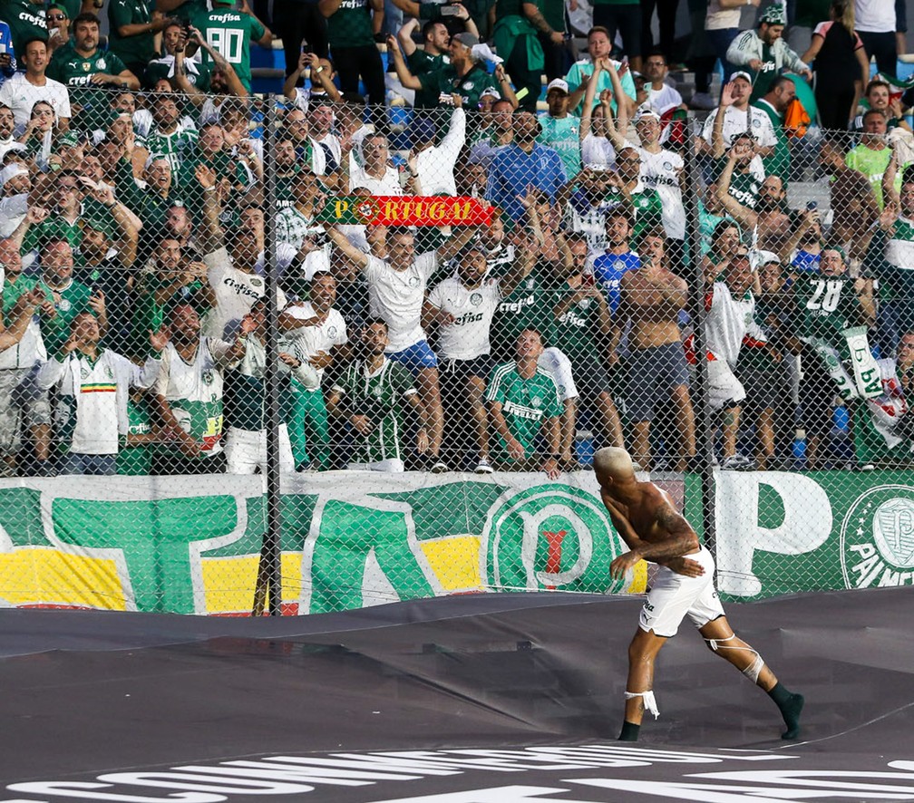 Empresário espera Palmeiras para discutir o futuro de Deyverson e celebra redenção: É um Cristiano Ronaldo em termos de superação
