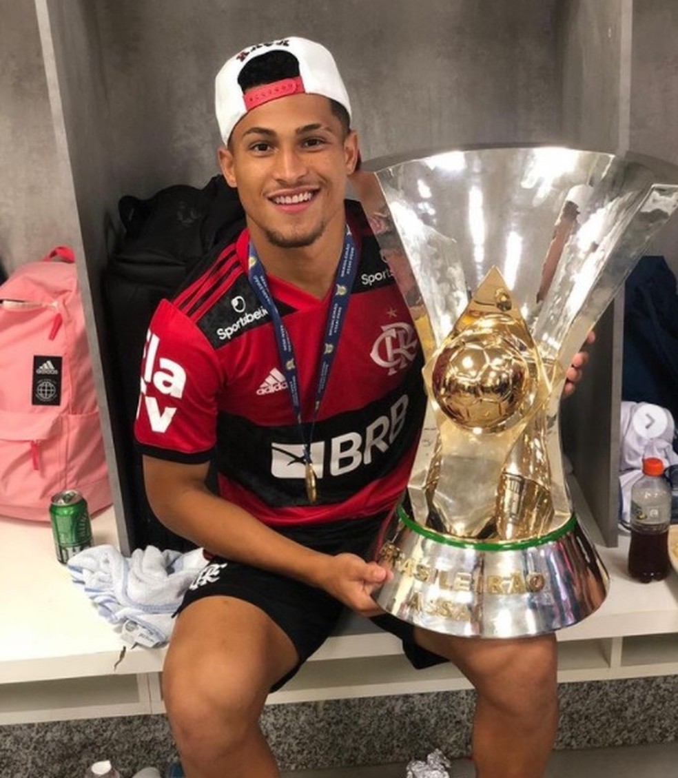 Gomes celebra chances, sonha com primeiro gol pelo Flamengo e títulos: 