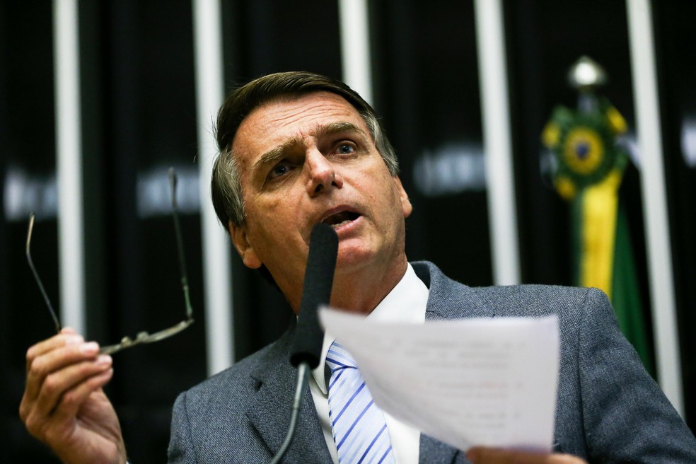 Jair Bolsonaro durante seu discurso na Câmara (Foto: Marcelo Camargo/Agência Brasil)
