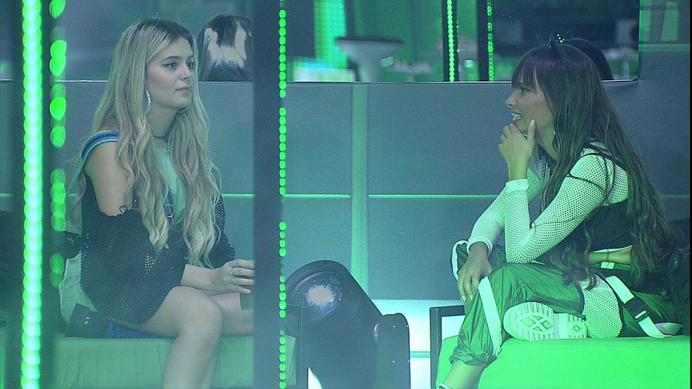 Na Festa PicPay, Thais diz que Caio está estranho com ela — Foto: Globo