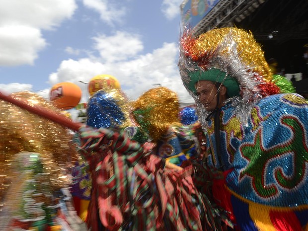 Caboclo de lança é tradição nas ruas de Nazaré da Mata (Foto: Luka Santos/G1)