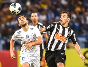 Éverton Ribeiro valoriza temporada de conquistas após perda de título