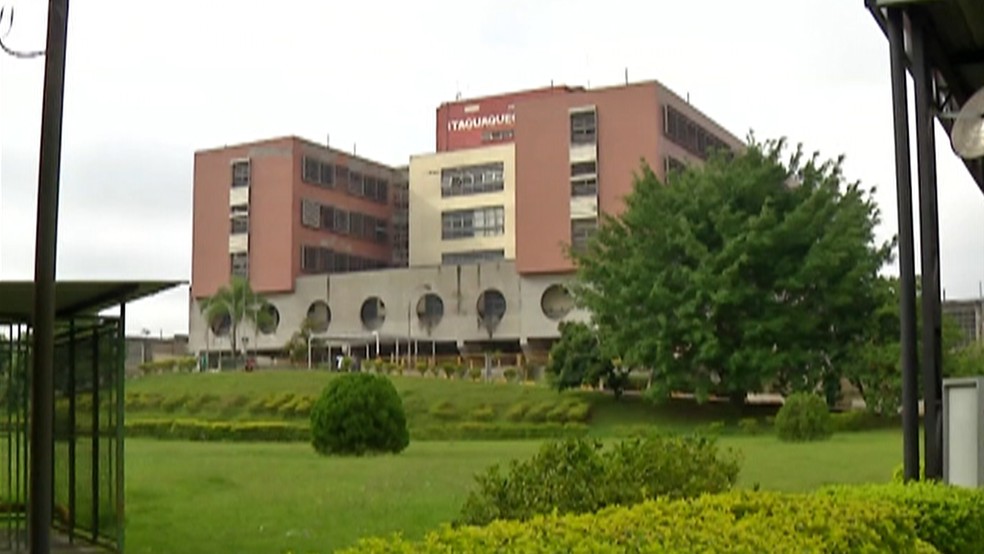 Hospital Santa Marcelina, em Itaquaquecetuba, estava com 95% dos leitos de UTI para Covid-19 ocupados nesta quarta-feira (1&ordm;), mas tem passado v&aacute;rios per&iacute;odos com ocupa&ccedil;&atilde;o completa &mdash; Foto: Reprodu&ccedil;&atilde;o/TV Di&aacute;rio