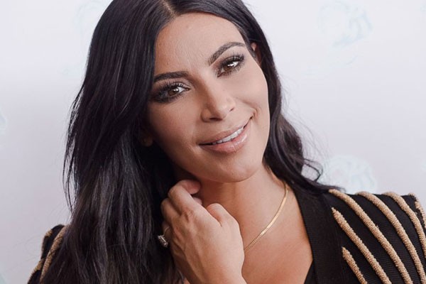 Kim Kardashian desabafa sobre dificuldades de ser mãe (Foto: divulgação)