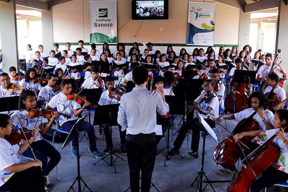 Orquestra Jovem de Sergipe é um projeto social que existe há três anos — Foto: Diego DiSouza/Divulgação/Arquivo