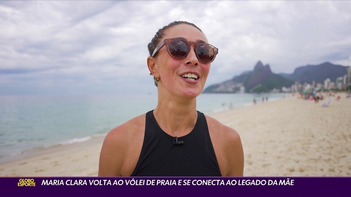 イザベラ著。 イザベラのために。 マリア・クララは母親の死後数ヶ月でバレーボールに戻る | バレーボール
