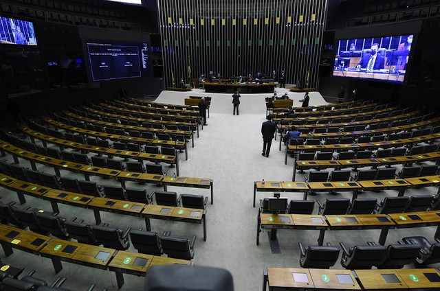 Volta das coligações virou bóia de salvação contra o distritão | Malu Gaspar - Vimarsana News