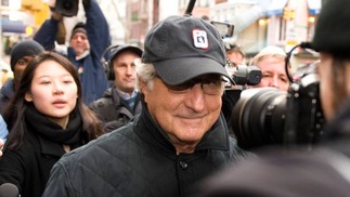 Bernie Madoff foi o mentor do de um dos maiores golpes financeiros da história — Foto: Don Emmert / AFP