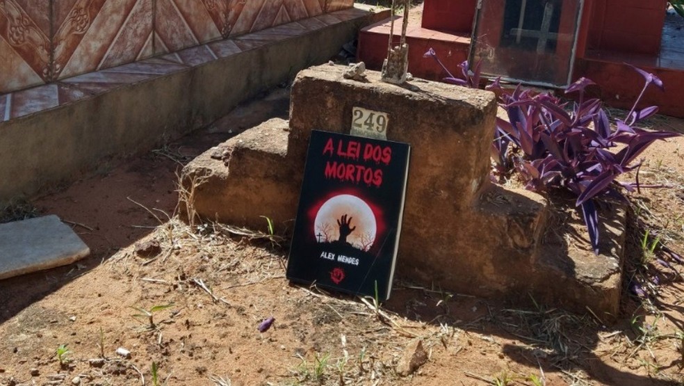 O livro “A Lei dos Mortos”, de Alex Mendes, será lançado nesta sexta-feira (13), em Campo Grande. — Foto: Raquel de Souza