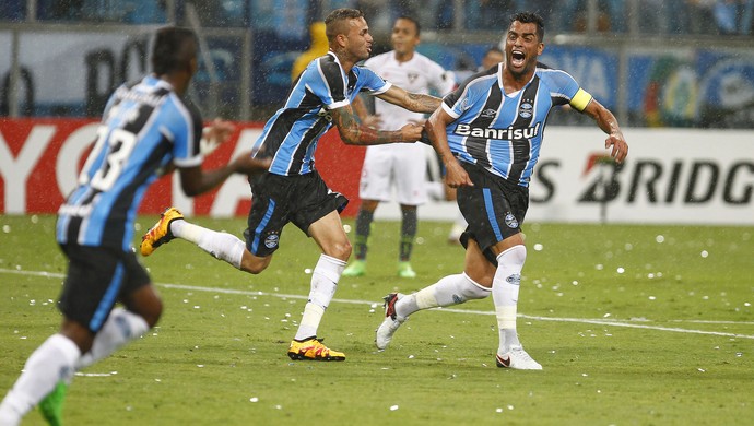 Grêmio duplica gols em três jogos e aumenta eficiência antes do Gre-Nal