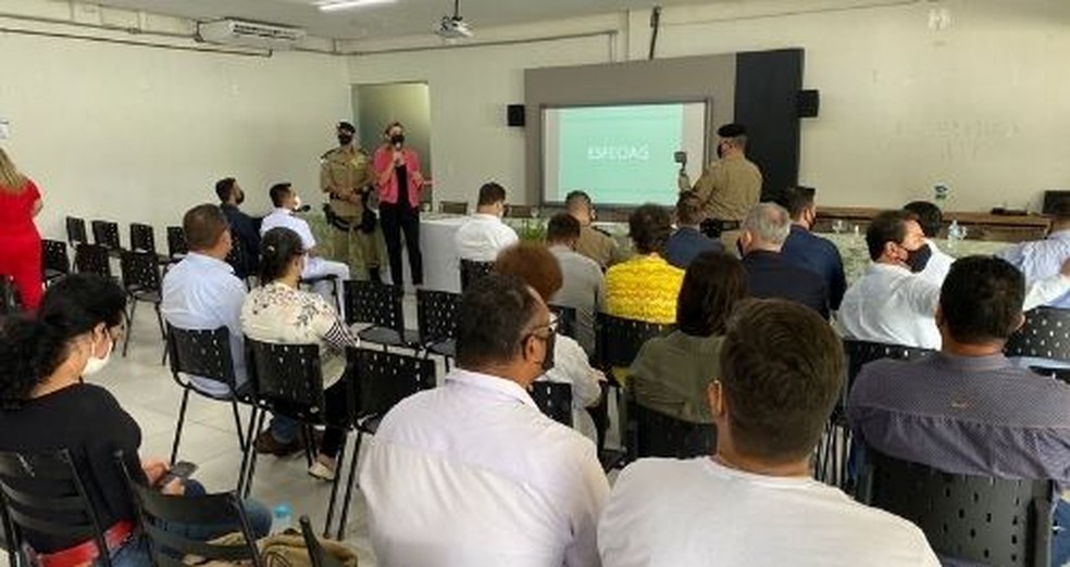 Projeto é lançado para recuperar e garantir segurança no turismo na região de Furna em Capitólio — Foto: Secult/Divulgação 