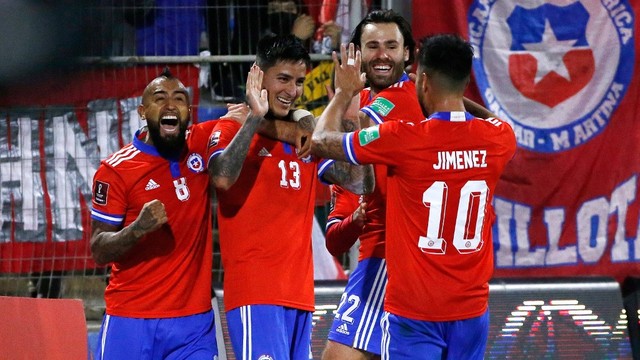 Púlgar comemora gol do Chile contra a Venezuela