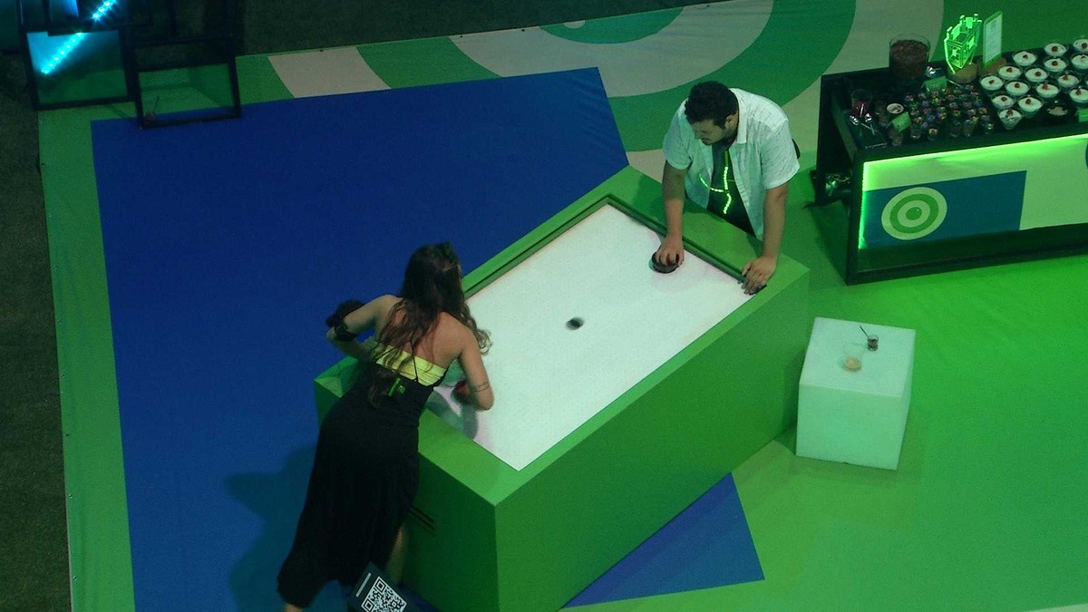 Brothers brincam e se divertem em Festa do BBB20 | casa ...