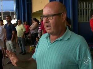 Porteiro perde voo para Fortaleza após paralisação dos ônibus  (Foto: Reprodução / TV TEM)