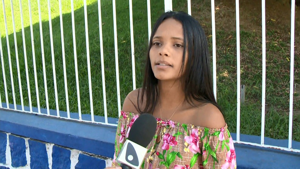Milena prestou depoimento na Corregedoria da PM, em Vitória — Foto: Reprodução/TV Gazeta