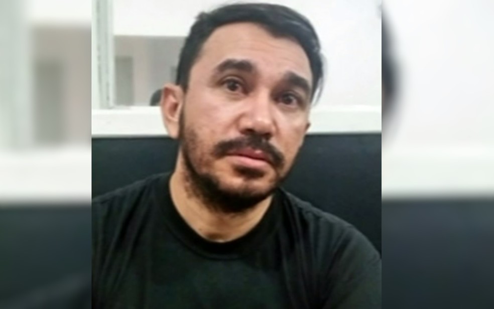 Pastor Marcones dos Santos Pereira foi preso em Santa Catarina (Foto: TV Anhanguera/Reprodução)