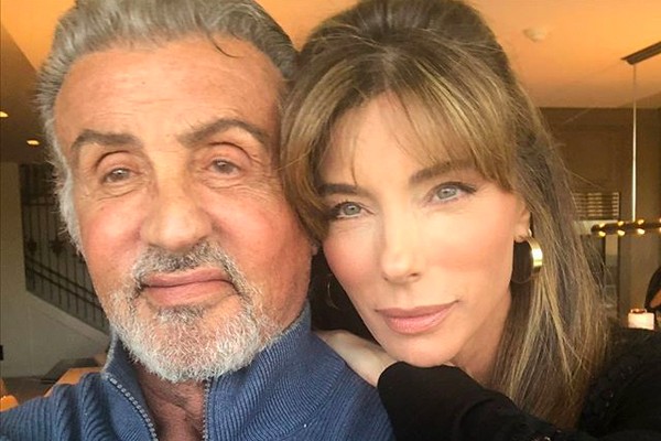 Sylvester Stallone e Jennifer Flavin na foto em que celebram seus 23 anos de casados (Foto: Instagram)