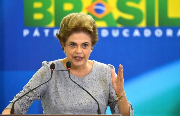 A presidente Dilma Rousseff nega impeachment no Planalto e diz que 