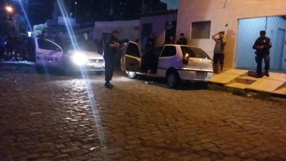 Jovem é morto a tiros na Zona Oeste de Natal (Foto: Sérgio Henrique Santos/Inter TV Cabugi)