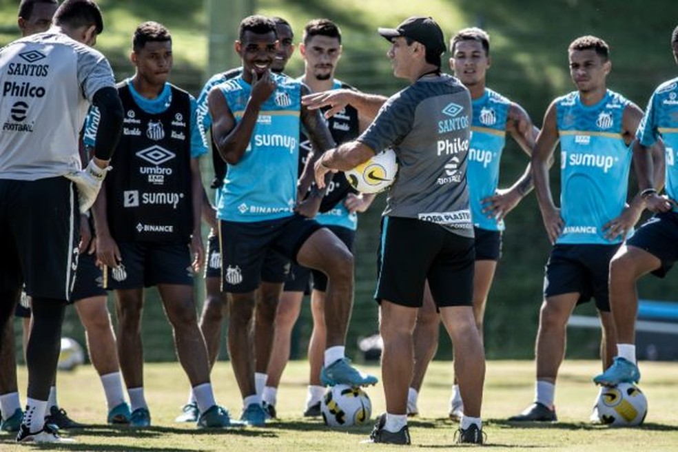 Santos treina em Atibaia antes de viagem para Teresina — Foto: Ivan Storti/ Santos FC