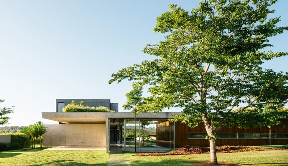 A Casa Colina, do escritório FGMF, foi premiada no International Residential Architecture Awards (IRA) 2022