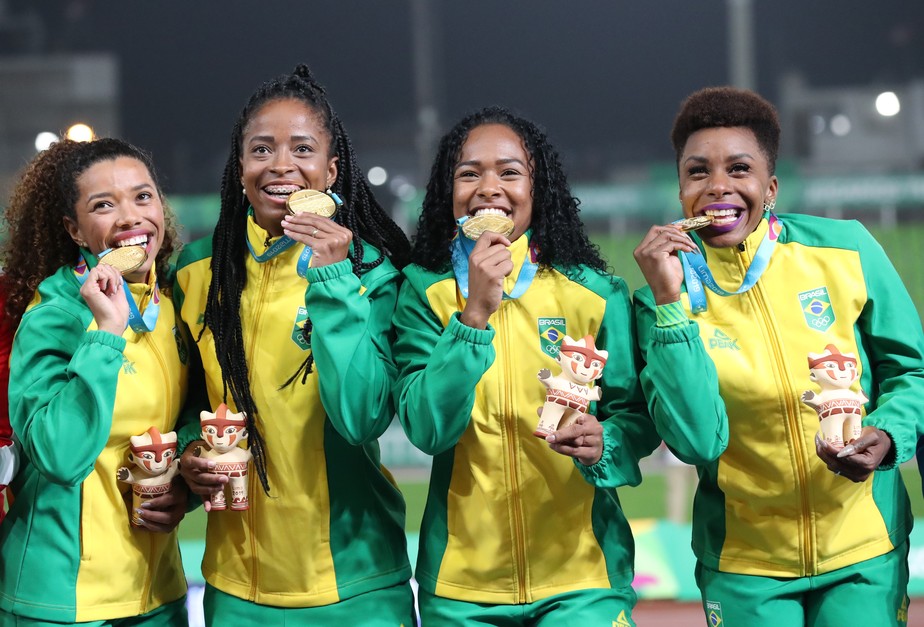 Meninas voam, e Brasil conquista o ouro no revezamento 4x100m rasos no Pan de Lima
