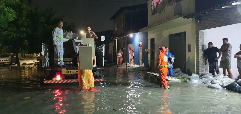 Cidades da região metropolitana de Natal decretam calamidade pública por  causa das chuvas | Rio Grande do Norte | G1