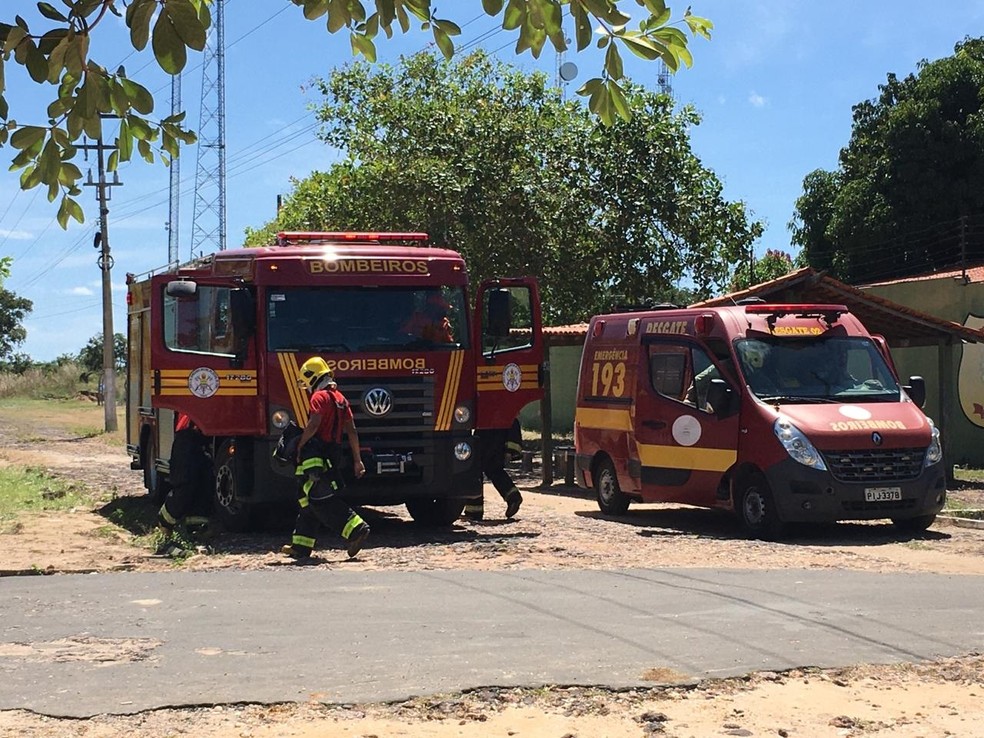 Corpo de Bombeiros foi acionado para motim na Irmão Guido, em Teresina — Foto: Murilo Lucena/TV Clube