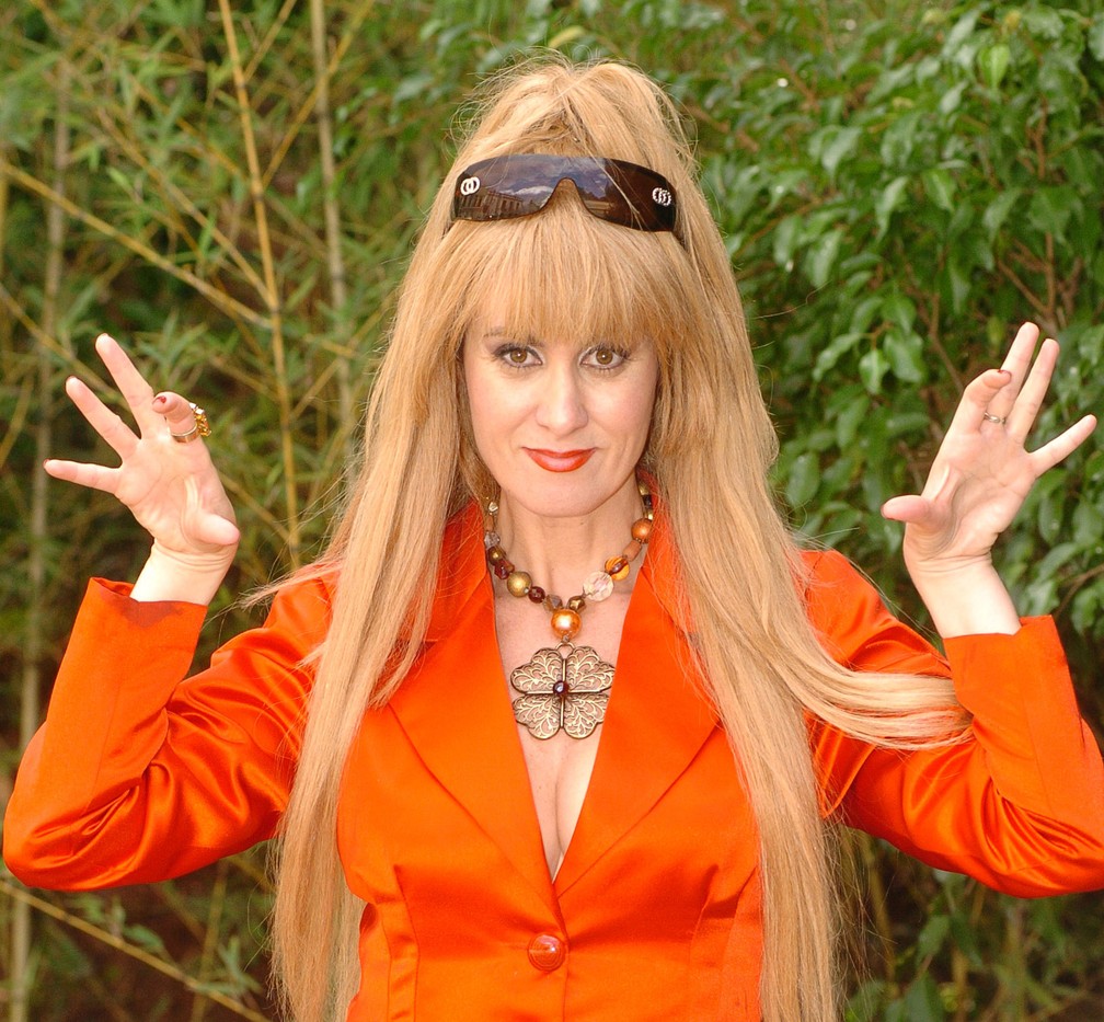 Márcia Cabrita como Caca, a versão humana da Cuca, em episódio do 'Sítio do picapau amarelo' exibido em 2007 (Foto: TV Globo / Márcio de Souza)