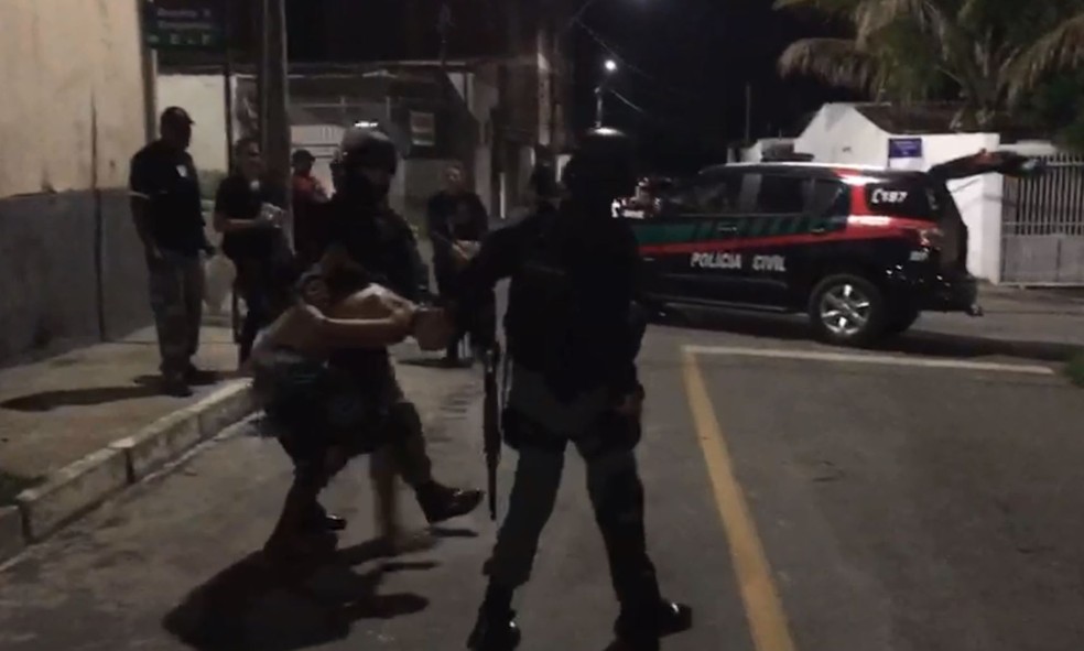 Suspeito de tráfico de drogas é preso em operação no Varjão, região administrativa do DF — Foto: Polícia Civil do DF/Divulgação
