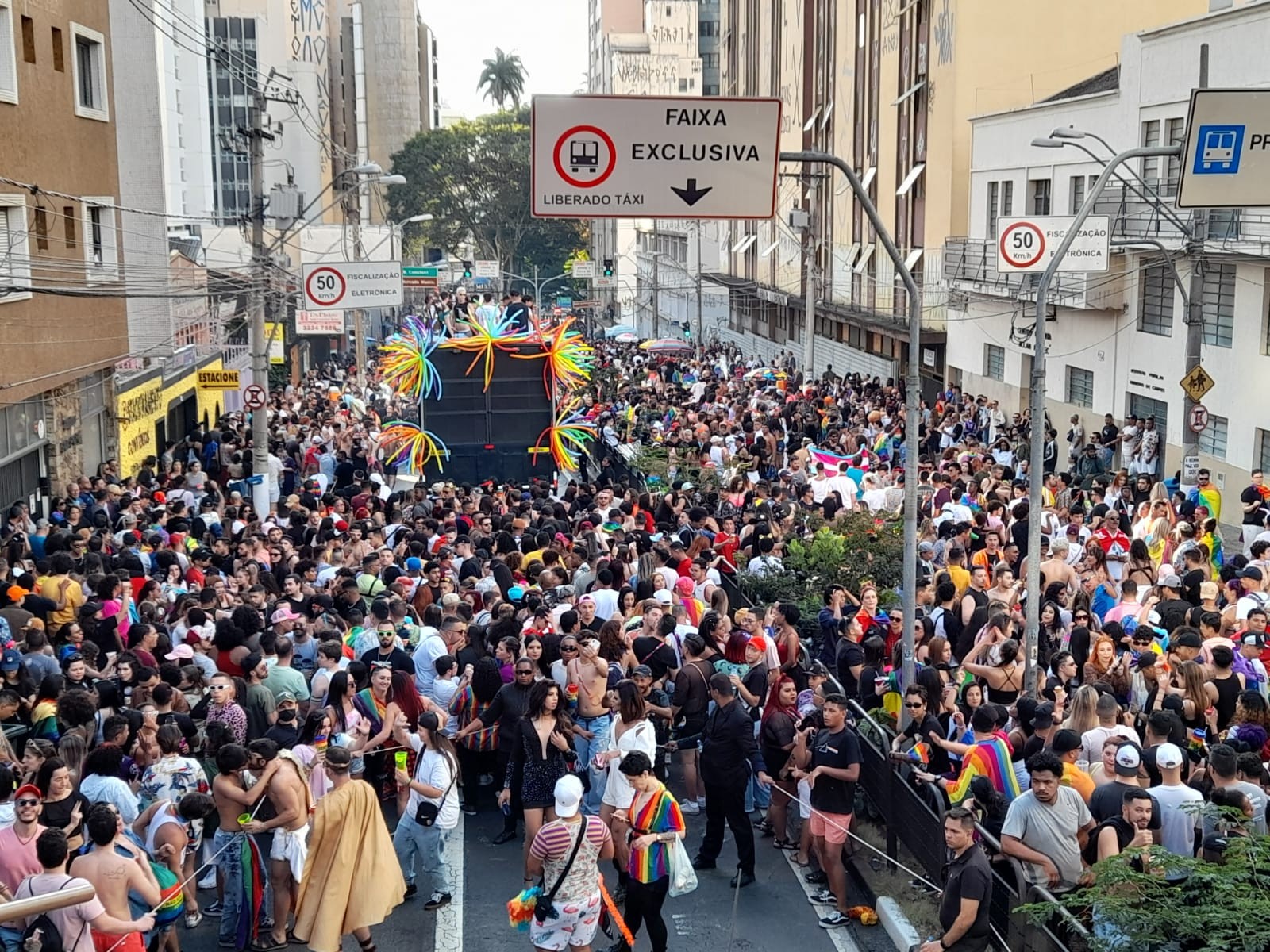 Parada do Orgulho LGBT lota Centro de Campinas; FOTOS