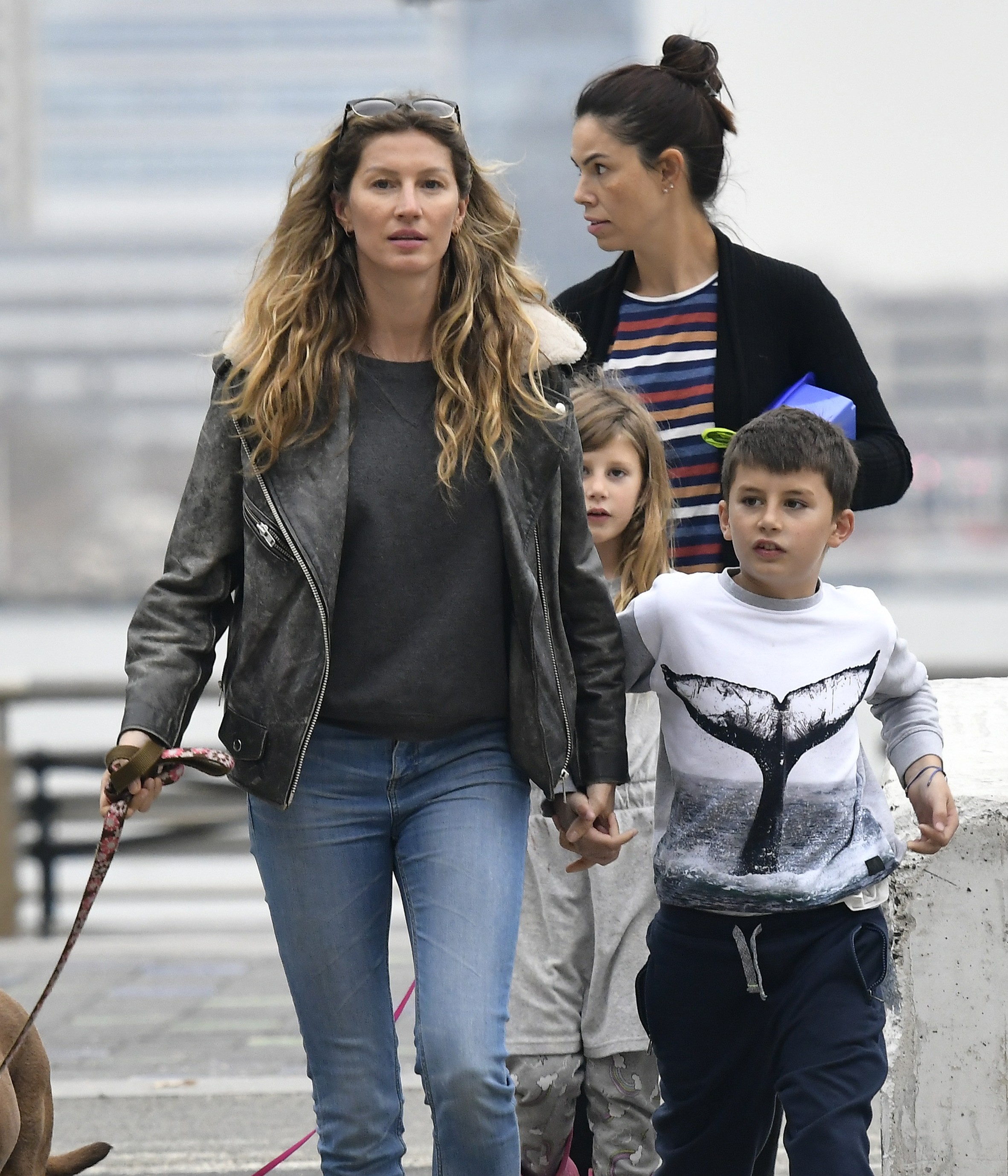 Gisele Bündchen e filhos (Foto: The Grosby Group) Gisele Bündchen e filhos (Foto: The Grosby Group)