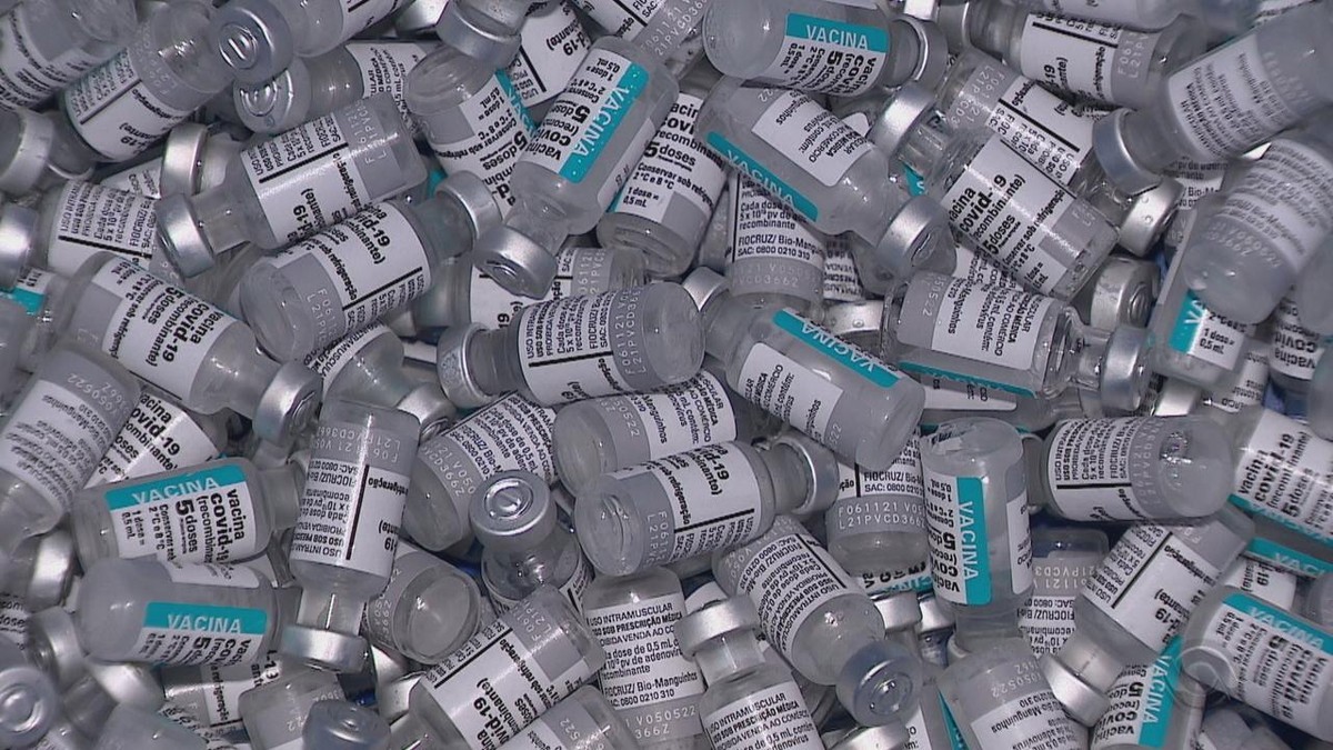 Por baixa procura, RS perde 500 mil doses de vacina contra a Covid; carga é  avaliada em R$ 15 milhões | Rio Grande do Sul | G1