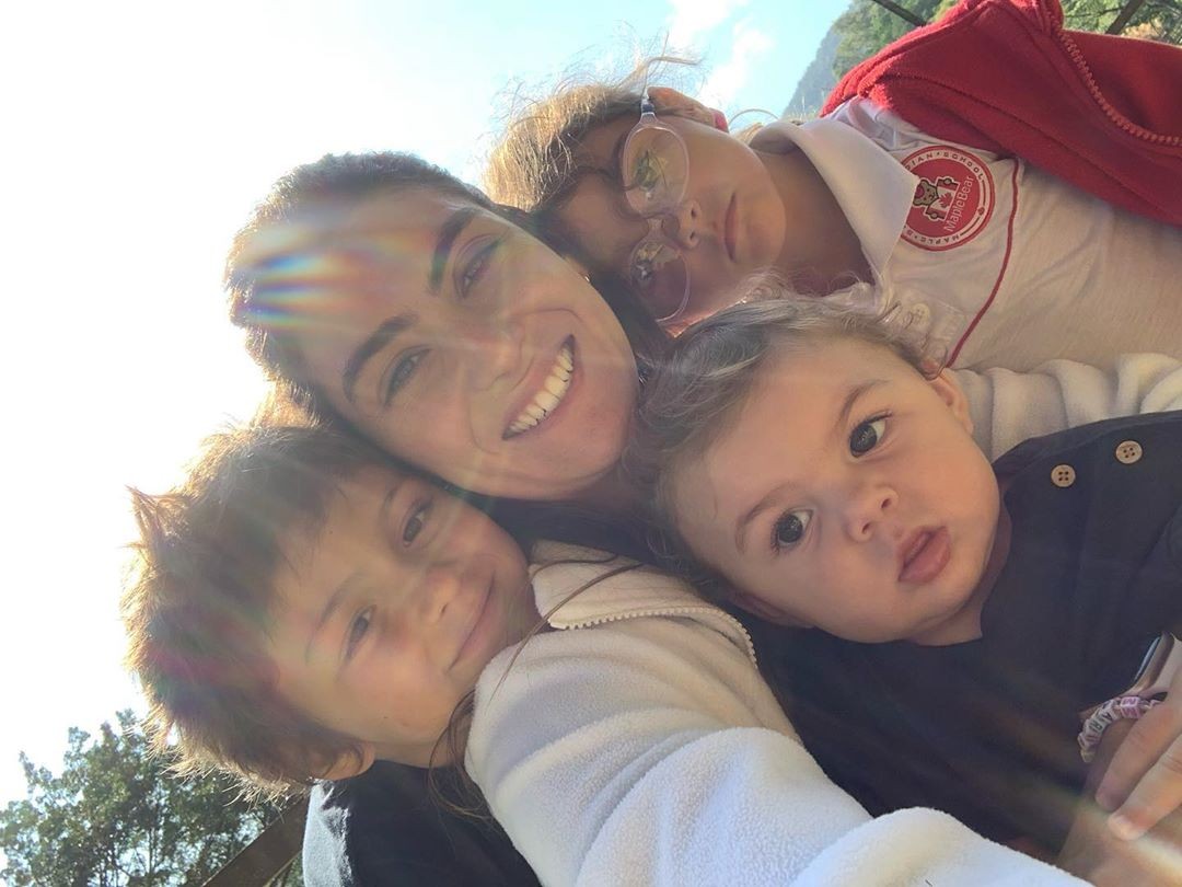 Mariana Uhlmann compartilha clique ao lados dos filhos (Foto: Instagram)