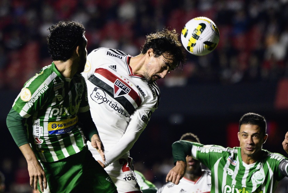 Igor Gomes busca renovar contrato com o São Paulo — Foto: Marcos Ribolli