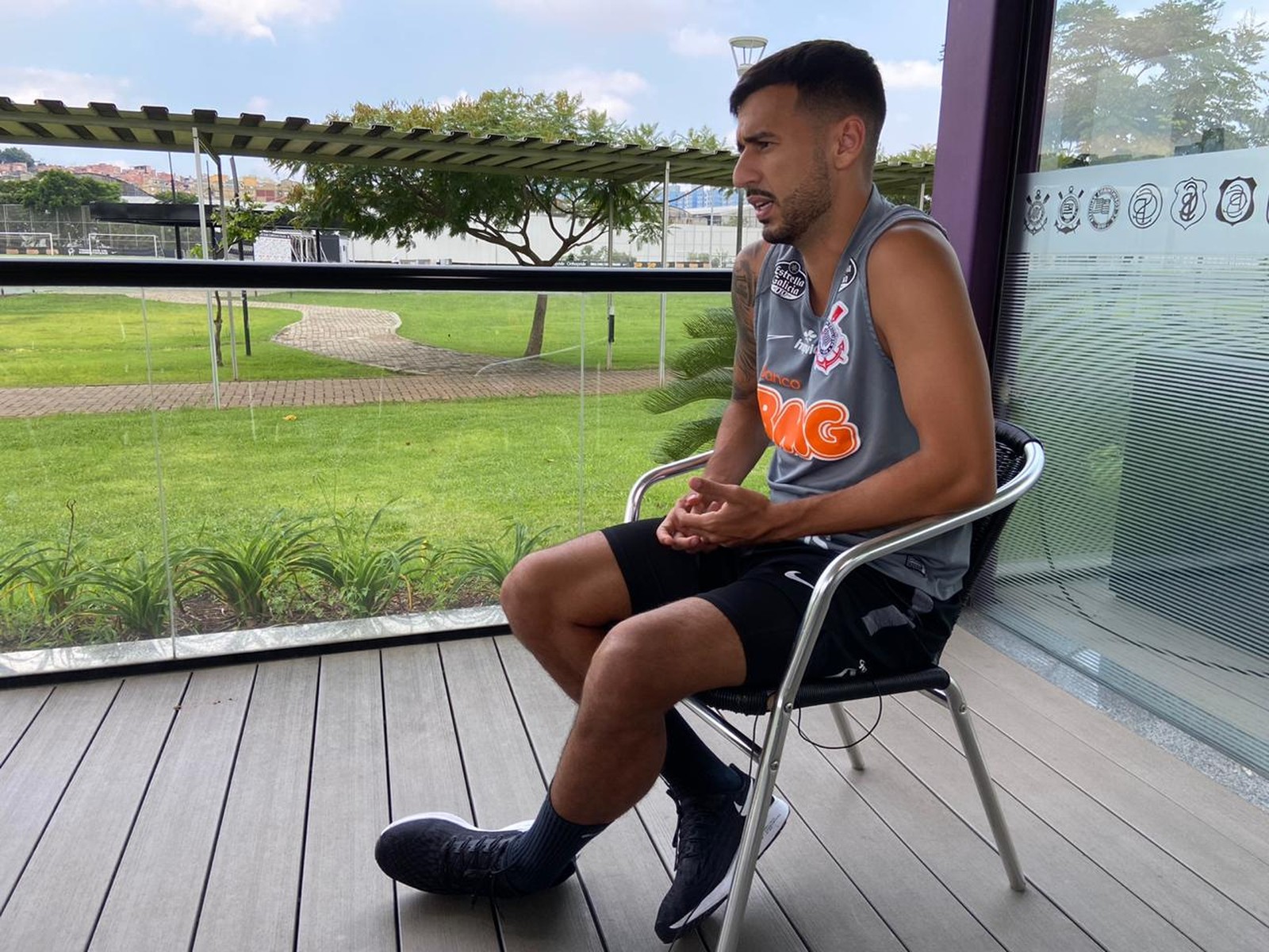 Camacho supera suspensão e vive retomada no Corinthians: 