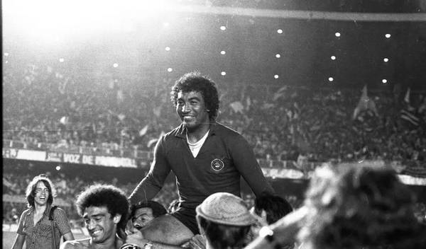 Tobias, lendário goleiro do Corinthians, falece aos 75 anos