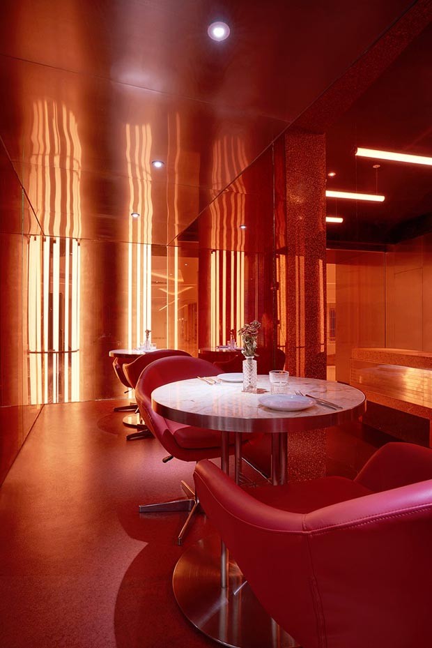 Restaurante futurista na China encanta pela iluminação e cores intensas  (Foto: Reprodução)