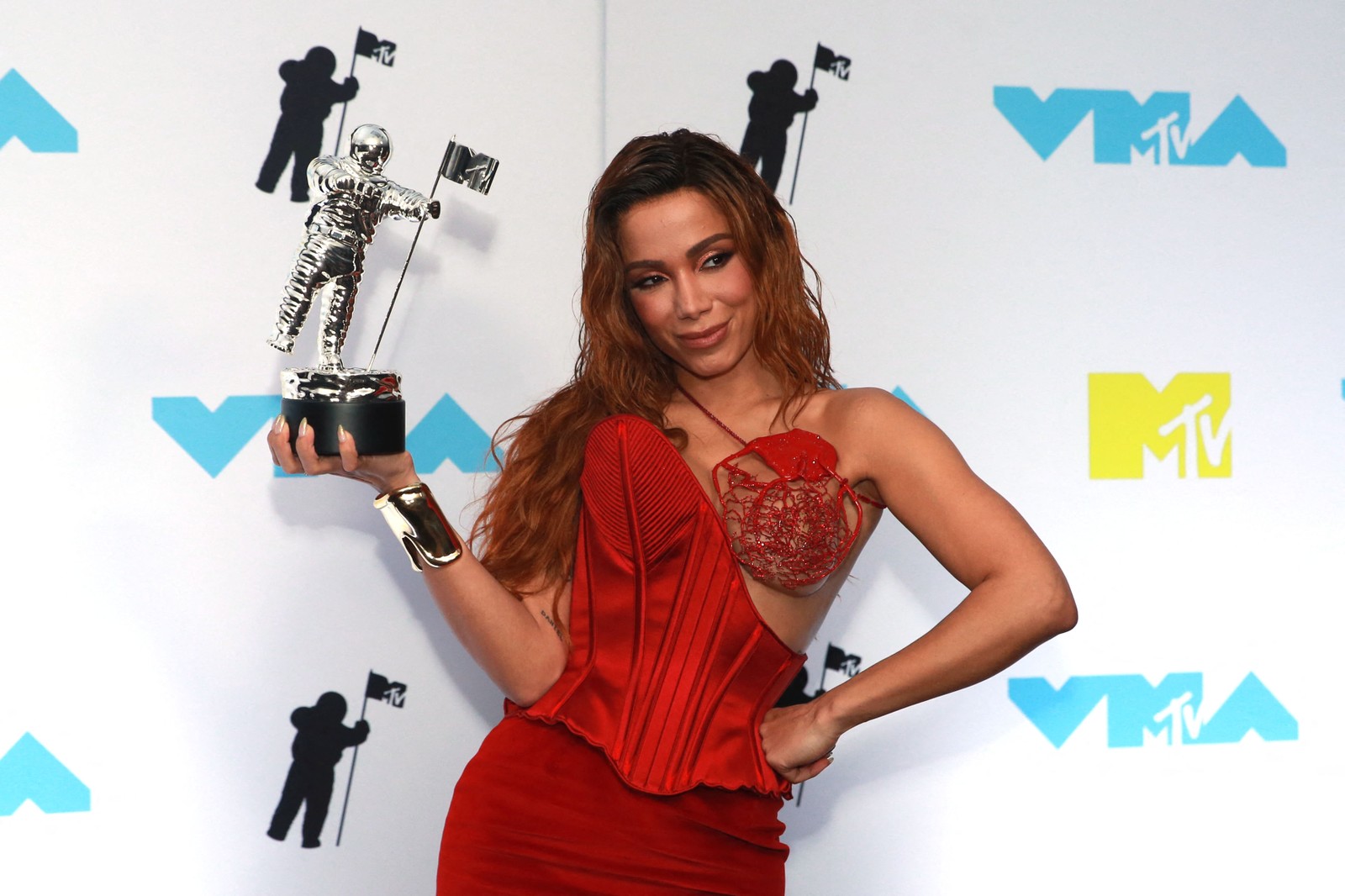 Billboard elenca apresentação de Anitta a terceira melhor da noite no VMAs