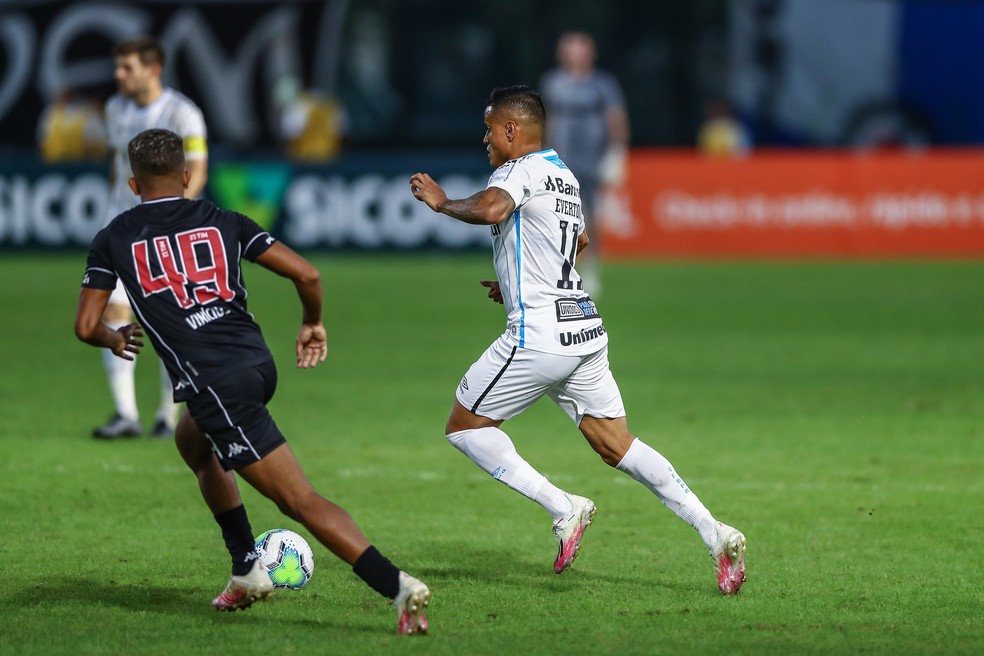 Alteração no regulamento libera Grêmio para inscrever Everton na Libertadores; confira
