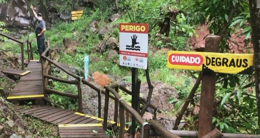 Visitação à Cachoeira da Marta terá limitação de público em Botucatu — Foto: TV TEM/Reprodução