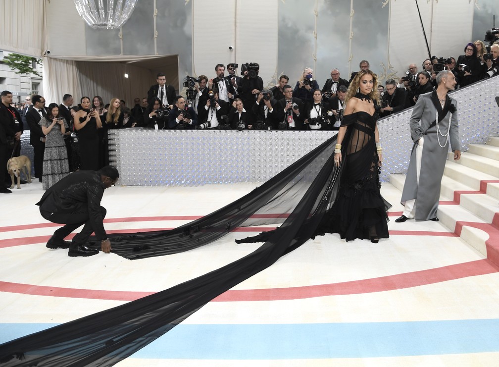 Rita Ora no Met Gala 2023 — Foto: Evan Agostini/Invision/AP