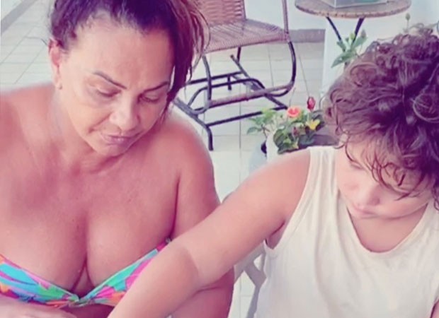 Solange Couto faz experiência contra o coronavírus com o filho caçula (Foto: Reprodução//Instagram)