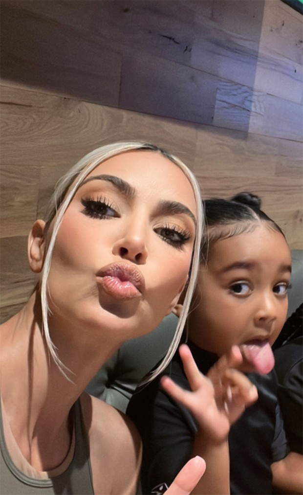 Kim Kardashian tirou a quarta-feira para ter dia de diversão com os filhos (Foto: Reprodução / Instagram)